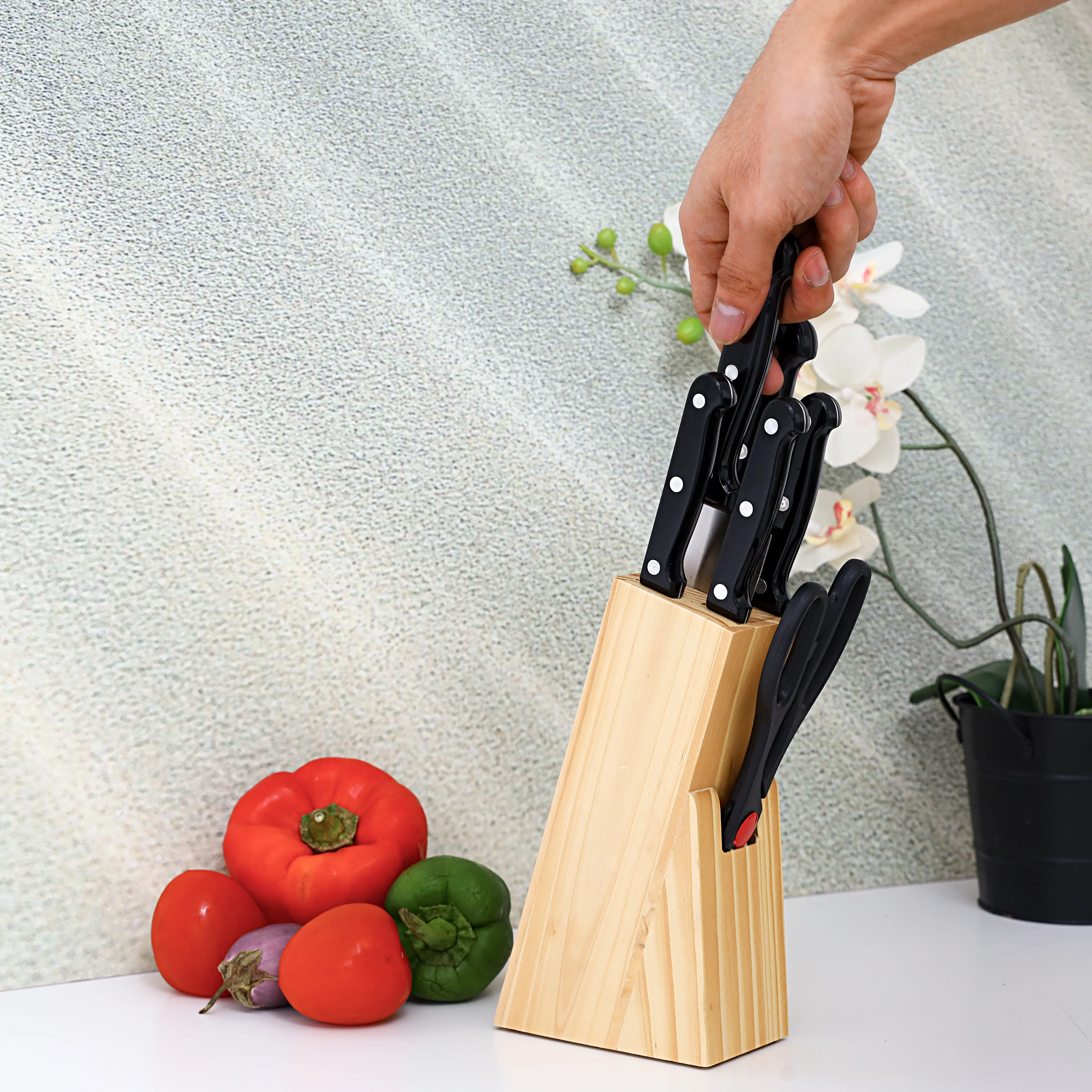 Delcasa DC1055 Caliber Kitchen Tools Set| wooden holder, stainless steel blades and strong plastic handles| Ergonomic hygienic design & dishwasher safe cleaning| - Image 3