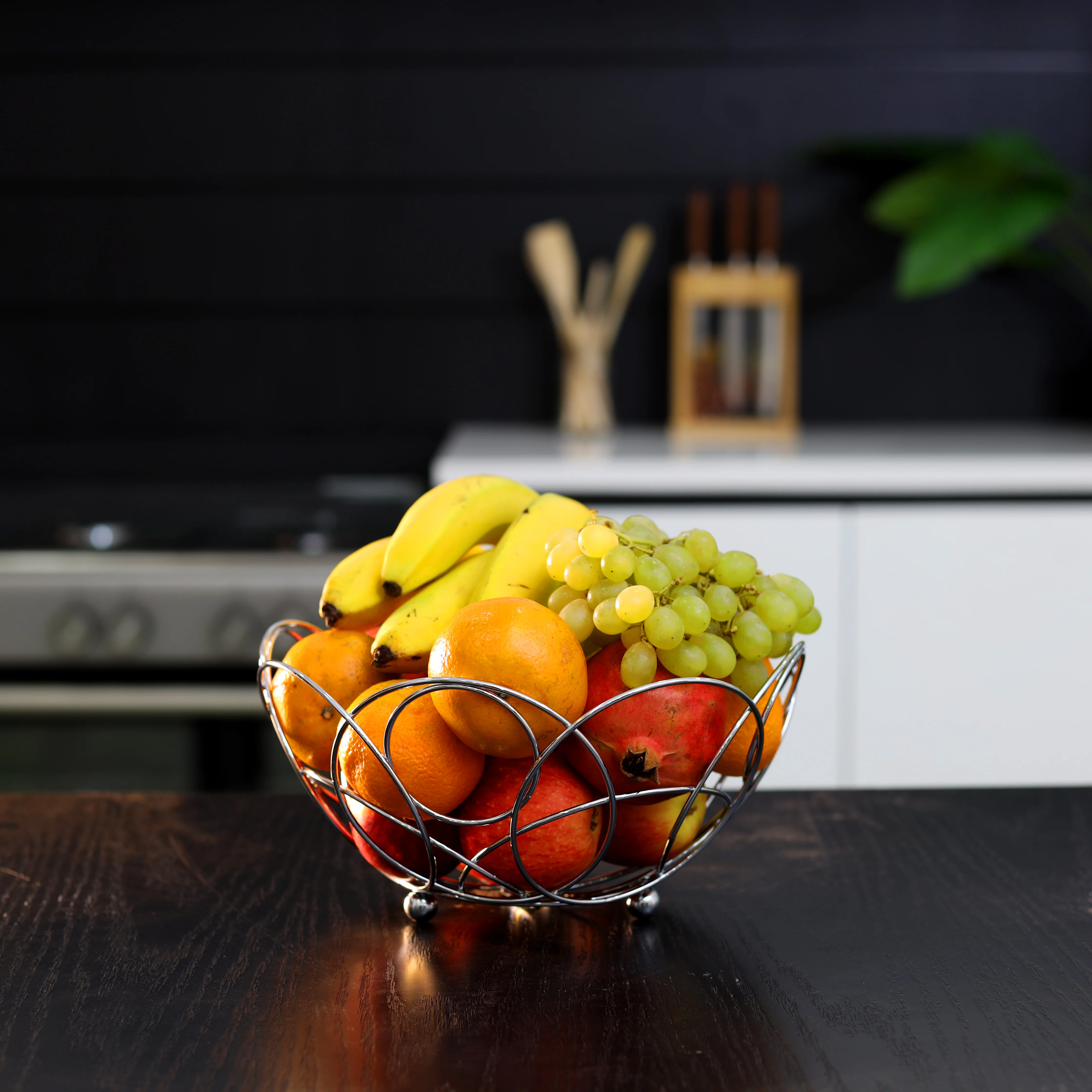 Delcasa DC1877 Fruit Basket | metal wire storage bowl with open airflow design| stable base, elegant modern look, for kitchen and dining table organization use| - Image 3