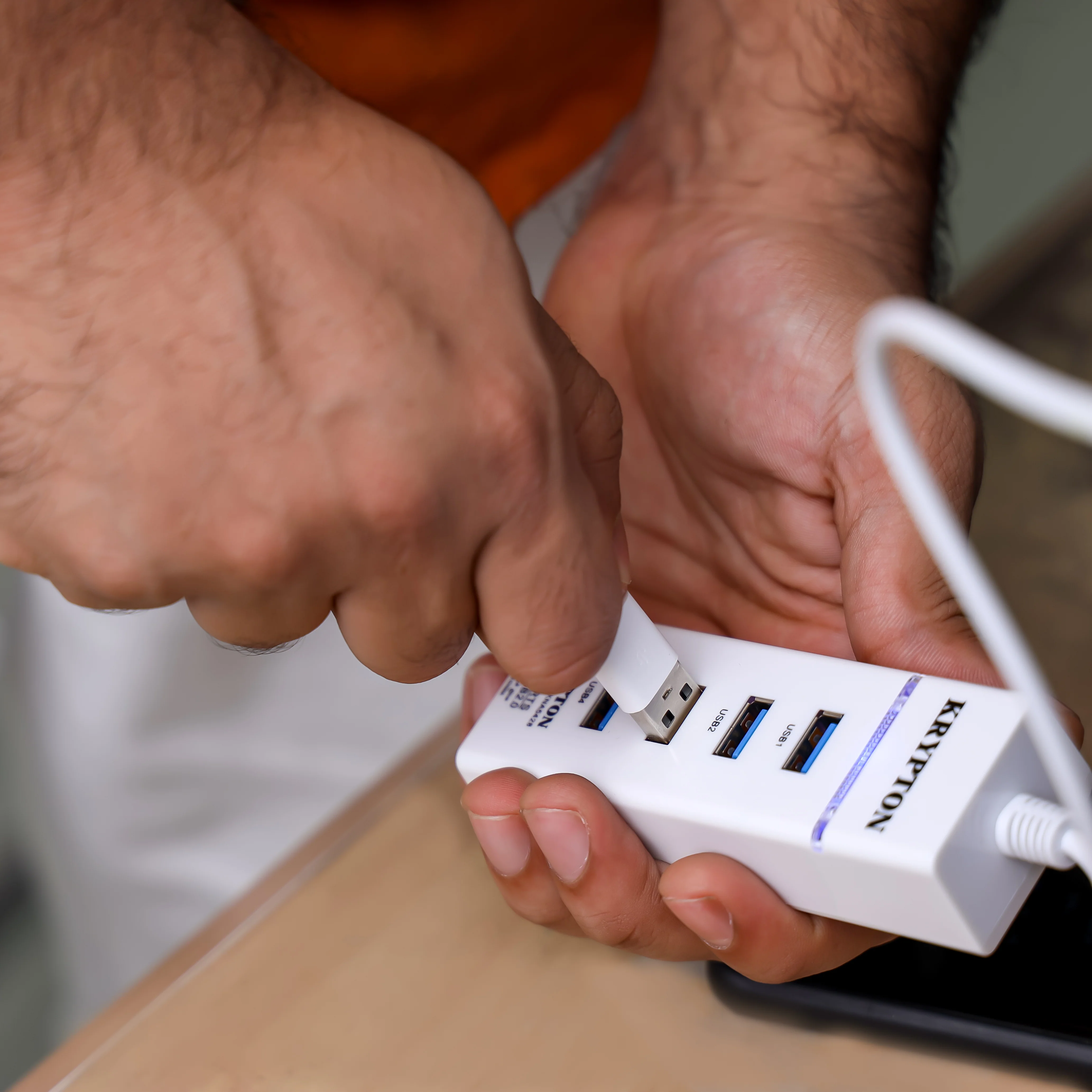 Krypton KNA5428 USB 2.0 Super Hub| Enjoy 480 Mbps high-speed data transfer with plug-and-play setup LED indicator| wide device compatibility & High-Speed data Transfer| - Image 3