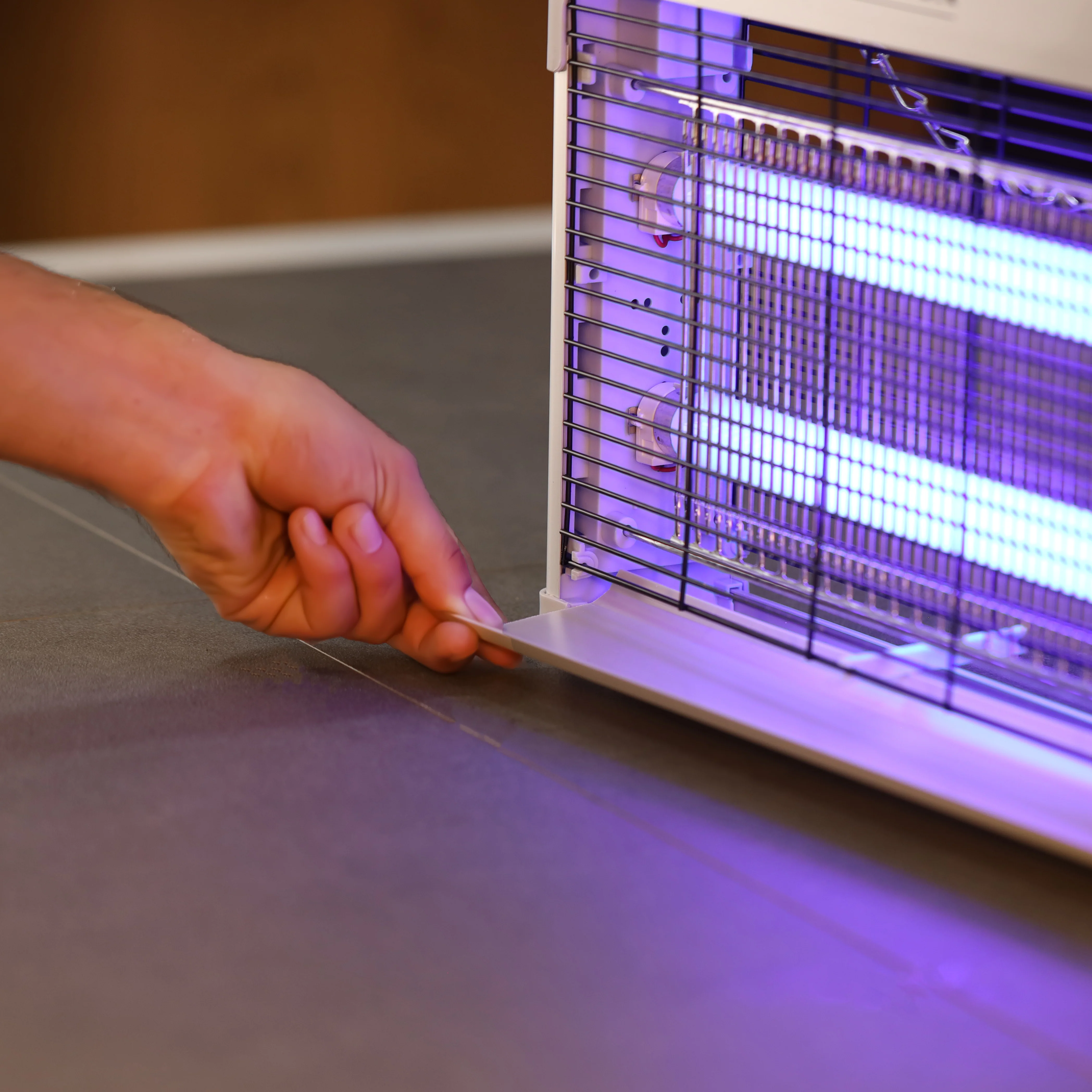 Krypton KNBK6608 Insect Killer | 20W UV tubes delivers efficient pest control and wide 50m² coverage| safe pollution-free operation with no toxic fumes indoors| - Image 4
