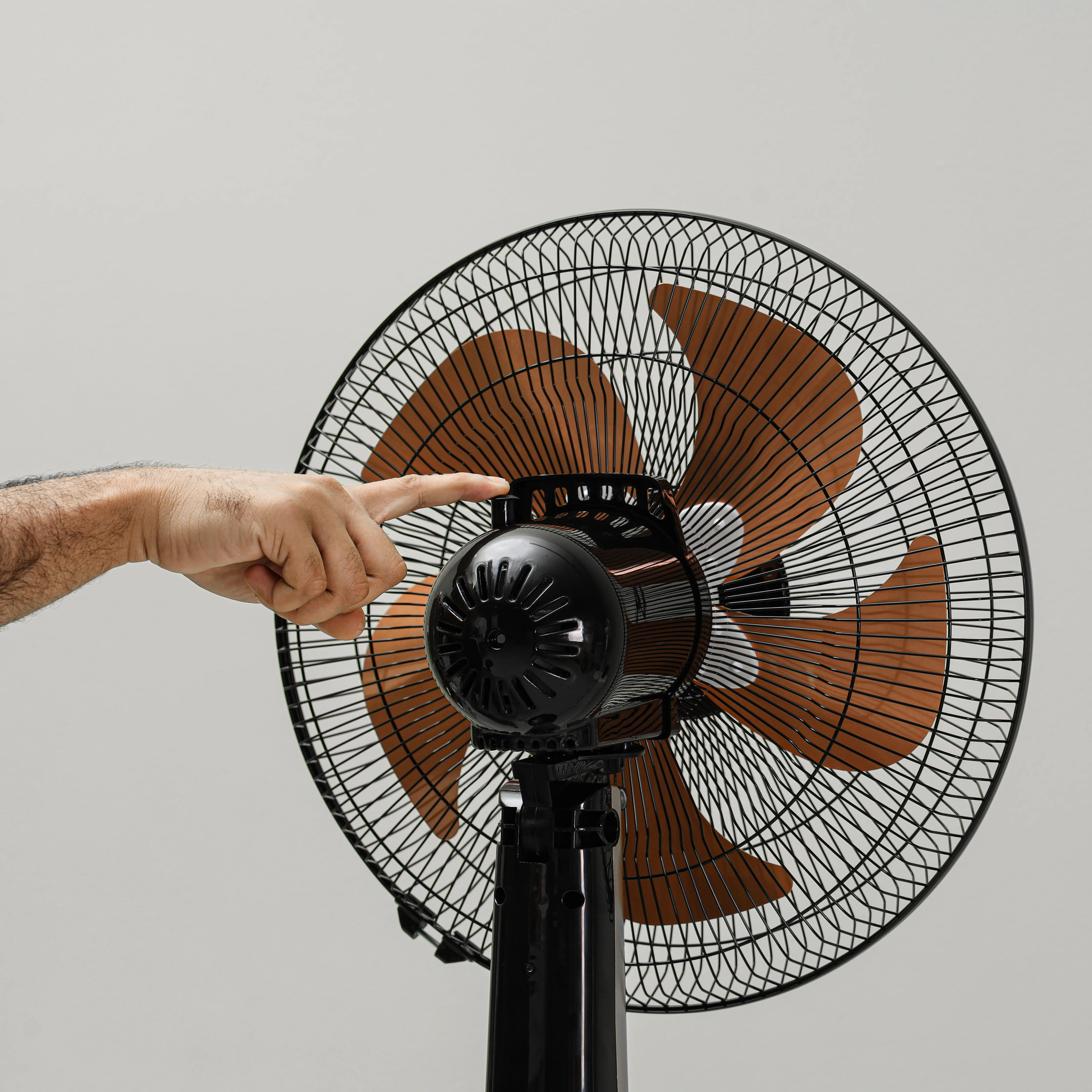 Krypton KNF6558 16 Inch Stand Fan | 5 Leaf Metal Blade Fan 65W with high performance motor| 3 speed control, 60 min timer, oscillation, height adjustable stand| - Image 3