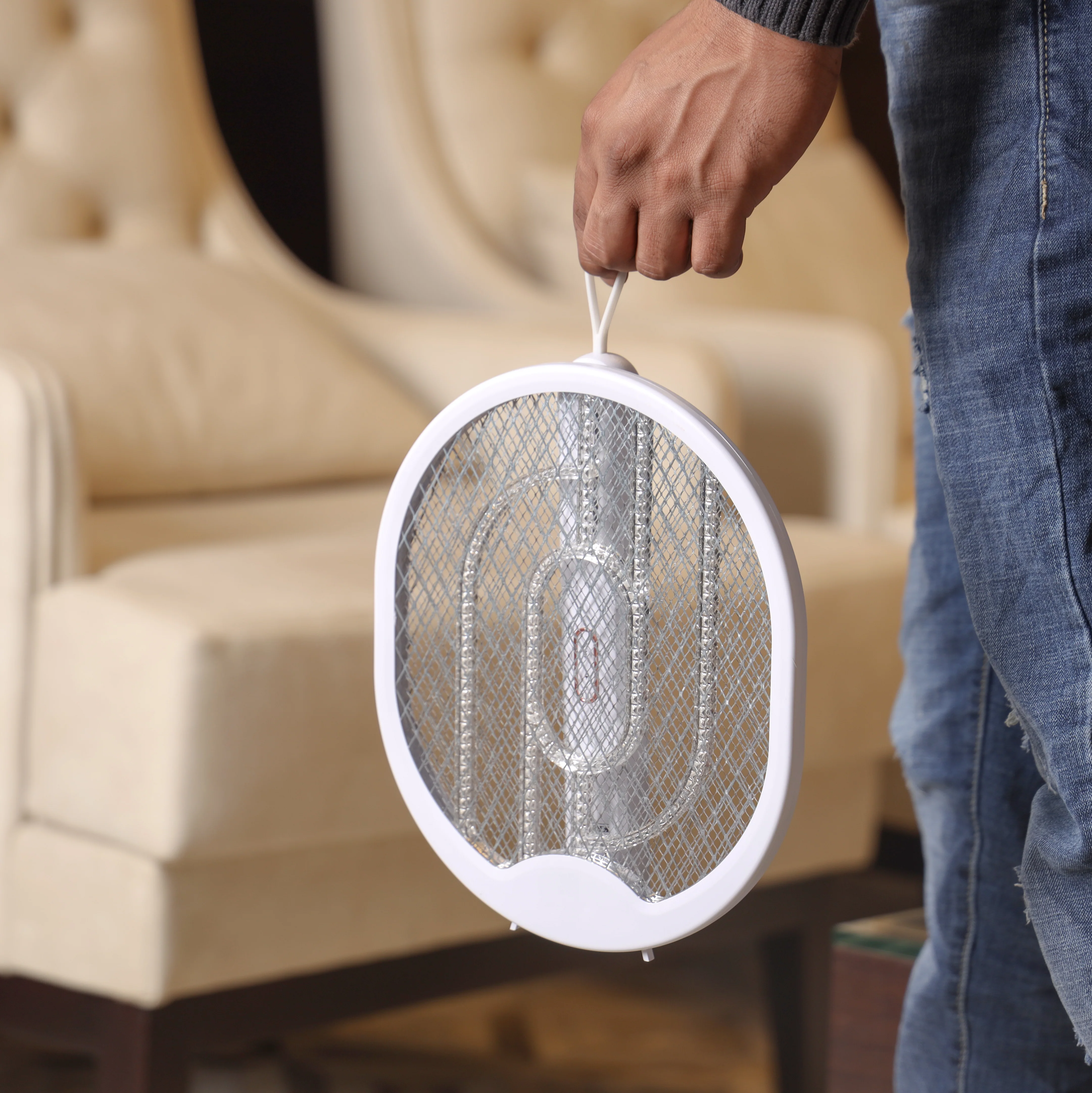 Krypton KNMB5021N rechargeable insect killer bat| 1200mAh battery, 6 high-power UV lights & USB charging| up 10 hours runtime, mosquito control indoors outdoors| - Image 4