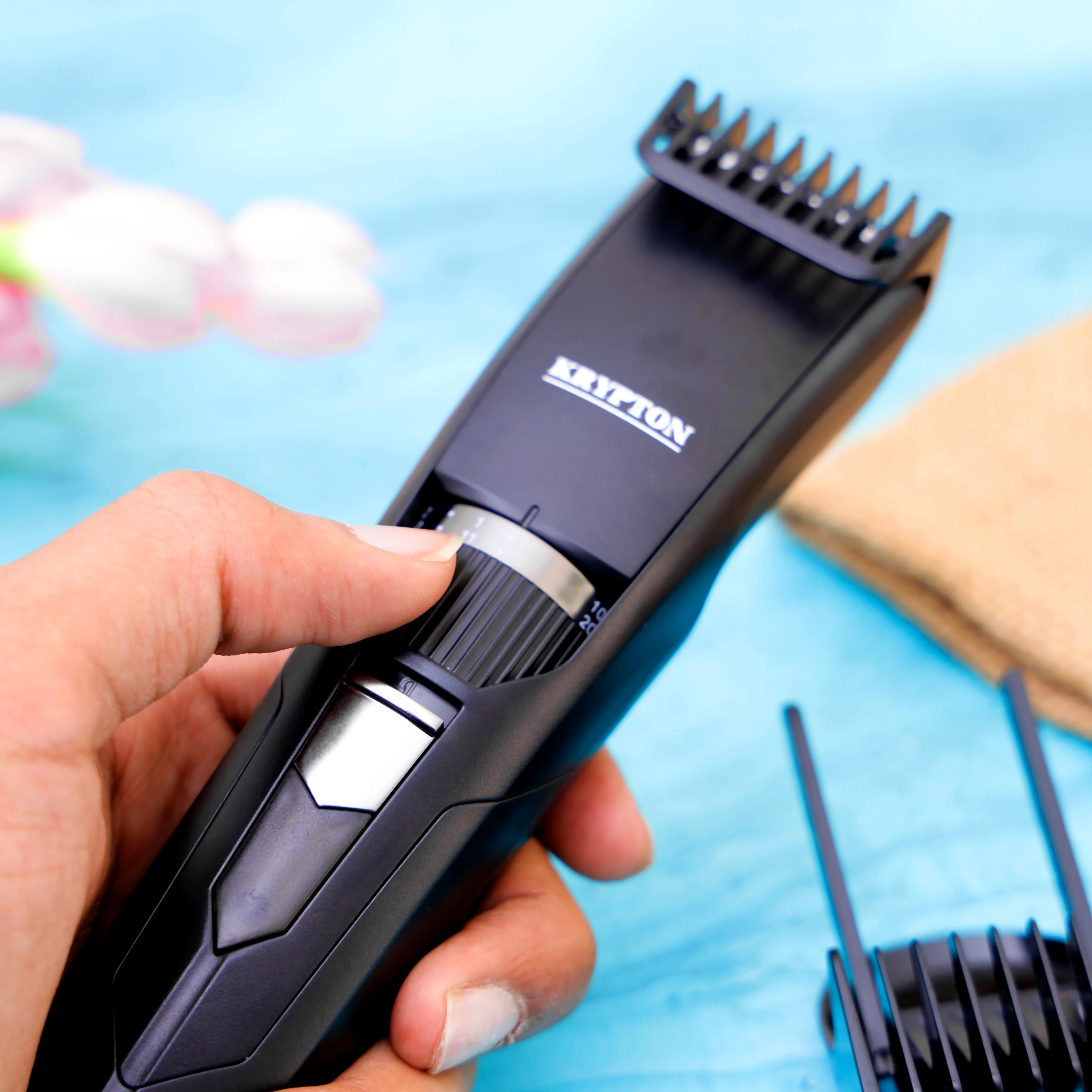 Krypton KNTR5418 professional trimmer| stainless steel blade, 20 length settings & 60 min runtime| USB charging, cord/cordless use & washable blades for grooming| - Image 3