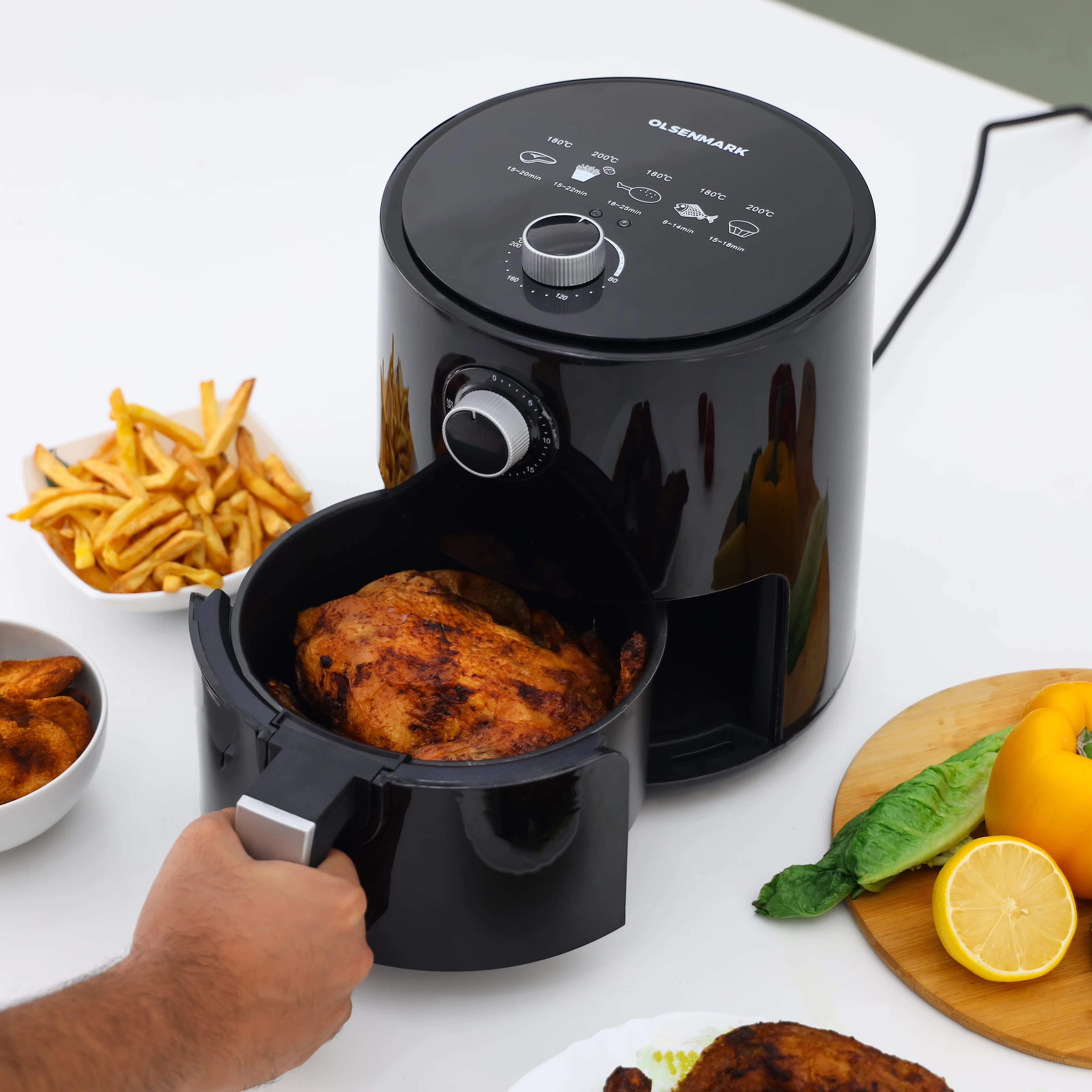 Olsenmark OMAF2448 Air Fryer| 2.5L capacity, 1200W power with adjustable temperature control| non-stick basket, and automatic shut-off for healthy low-oil cooking| - Image 5