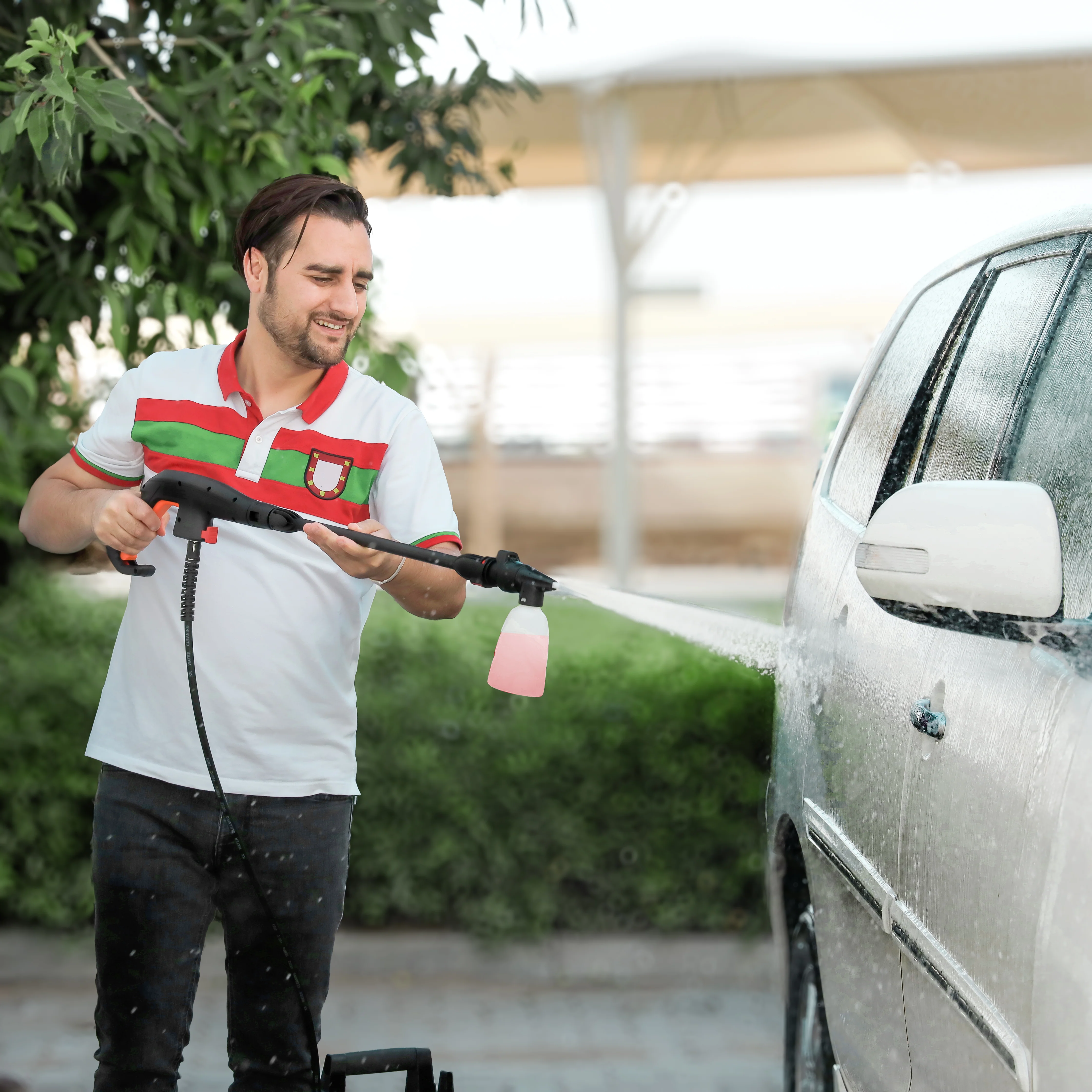 Olsenmark OMCW1829 High Pressure Washer| 1900W power, 150 bar pressure & 7.5L/min flow rate| durable motor, efficient cleaning performance, compact design for home| - Image 3