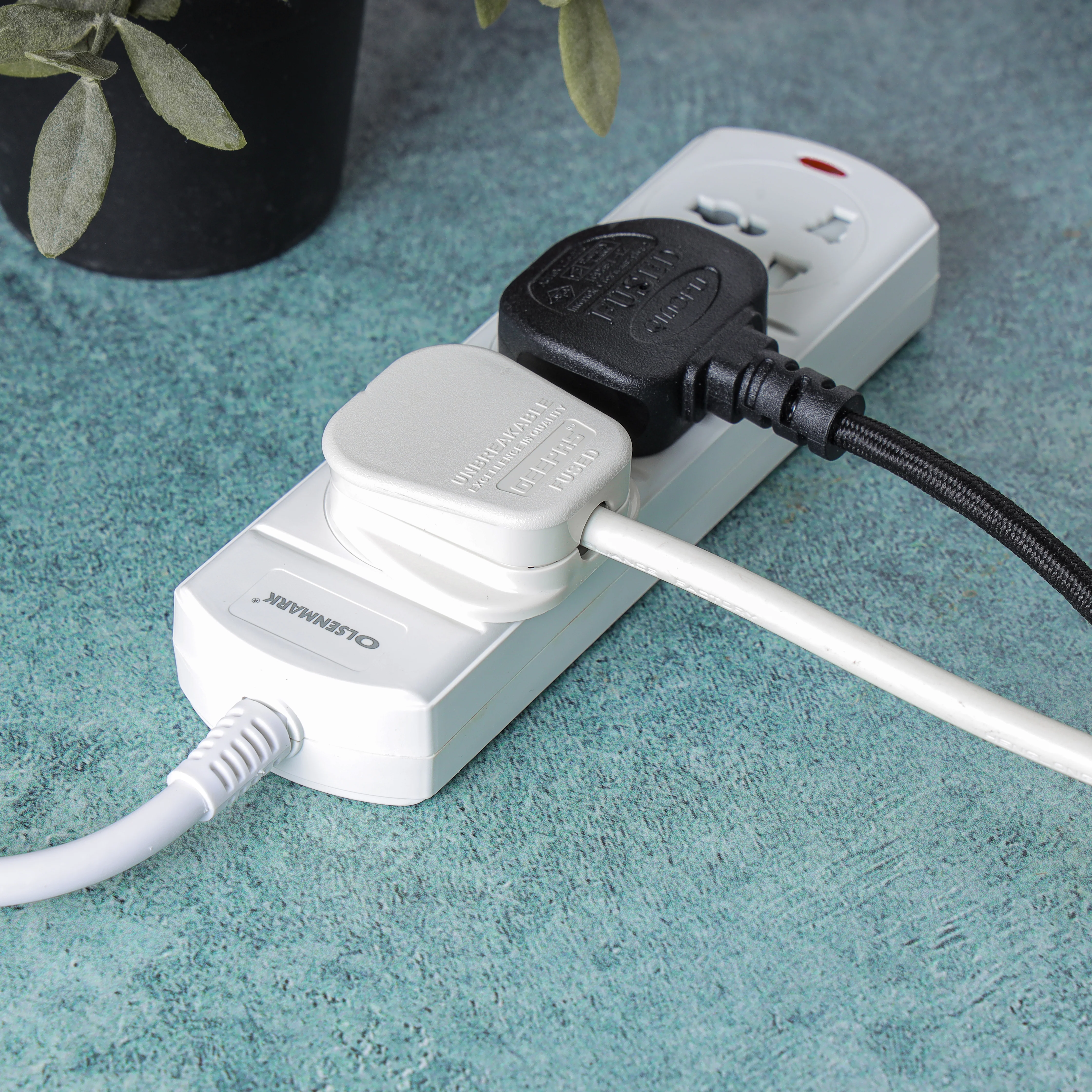 Olsenmark OMES1807 3 Way Universal Power Socket with Light| 13A 250V capacity, child safety & fireproof housing| a durable 2M cable for safe, convenient power extension| - Image 5