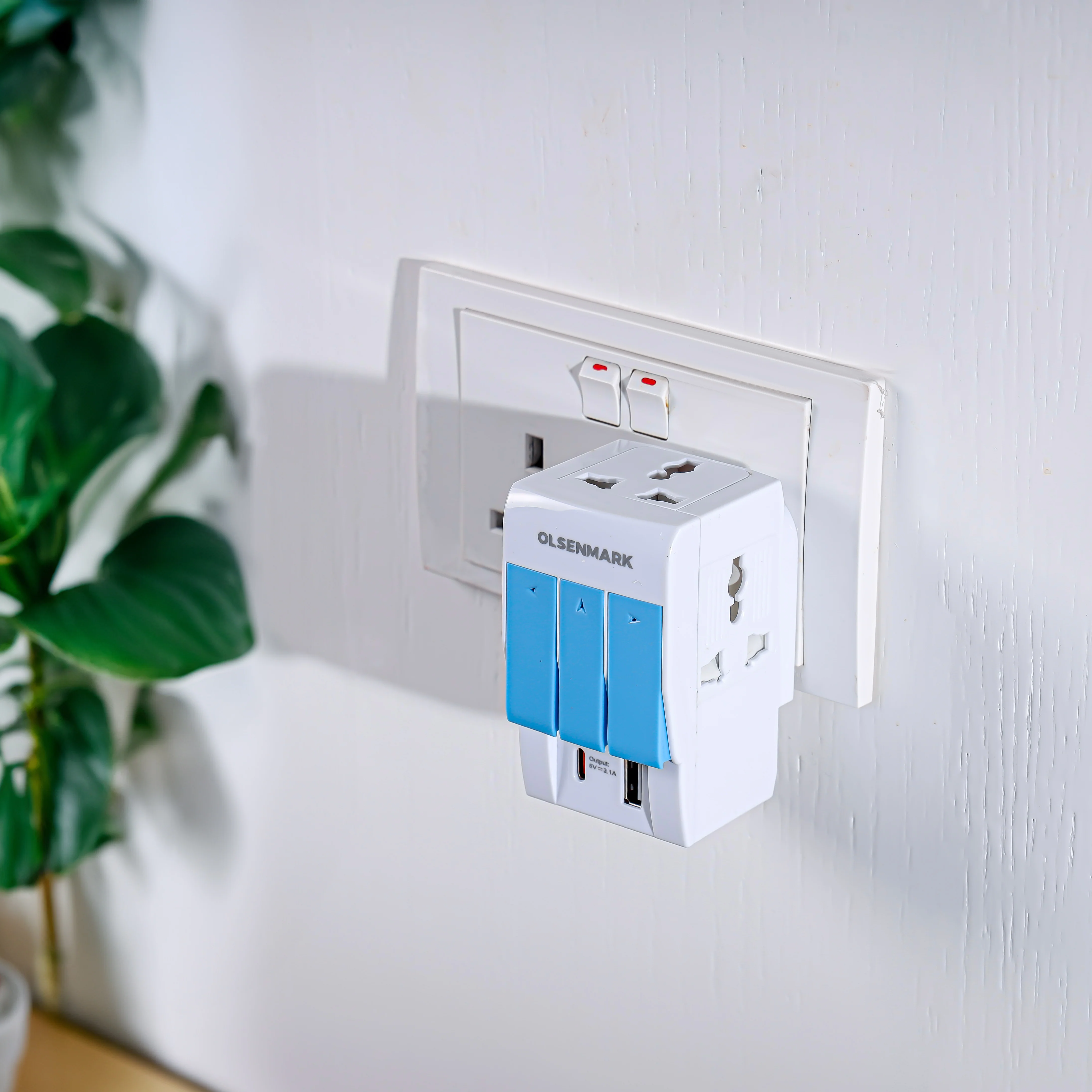 Olsenmark OMES1890 3 Way Multi Adaptor| USB & Type-C charger with supports 13A 250V & 3250W max load| 5V 2.1A USB output & neon indicator for safe multi-device charging| - Image 2
