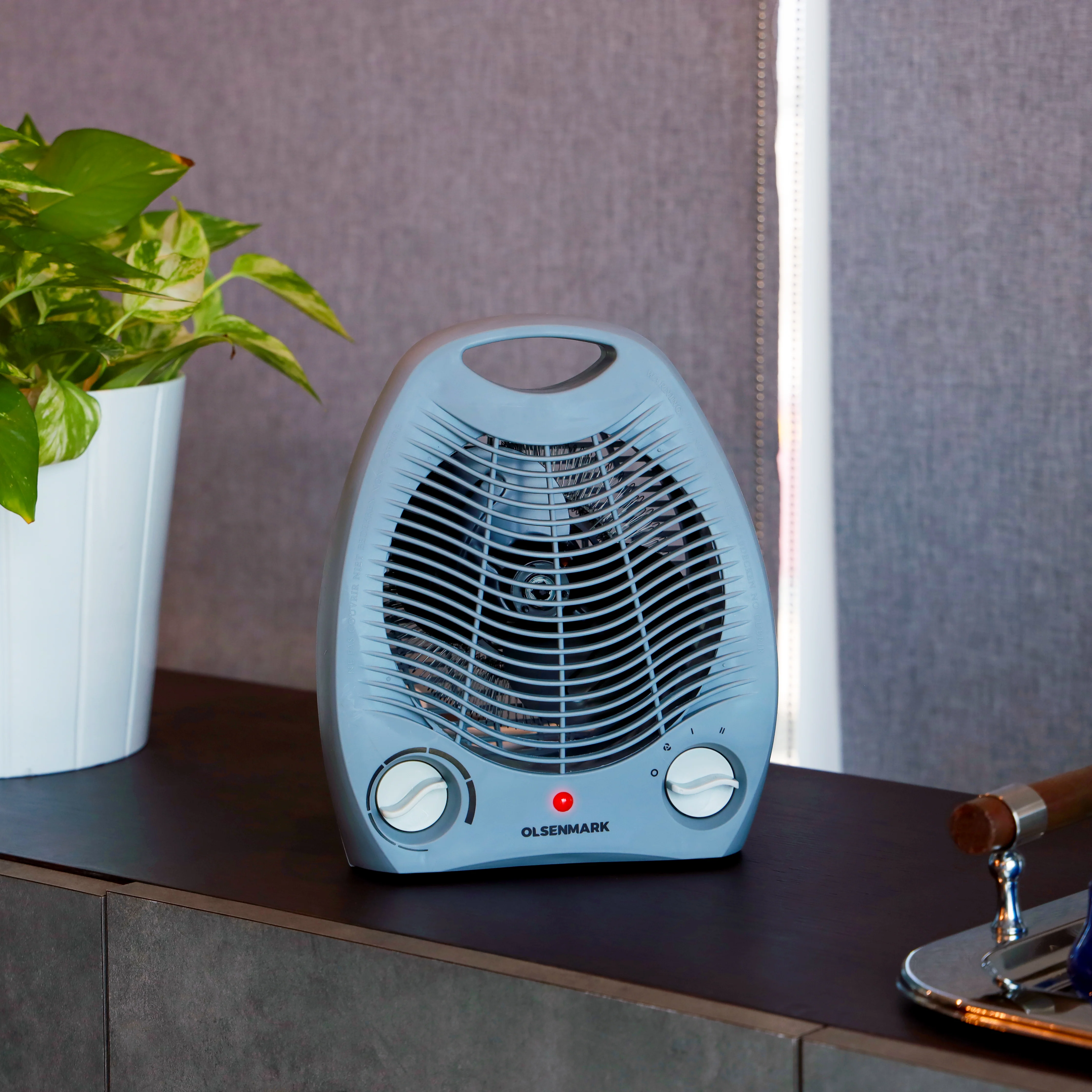 Olsenmark OMFH1635 Fan Heater| powerful 2000W heating with compact portable design| durable PP material, lightweight 1kg build and AC 220-240V 50/60Hz operation| - Image 5