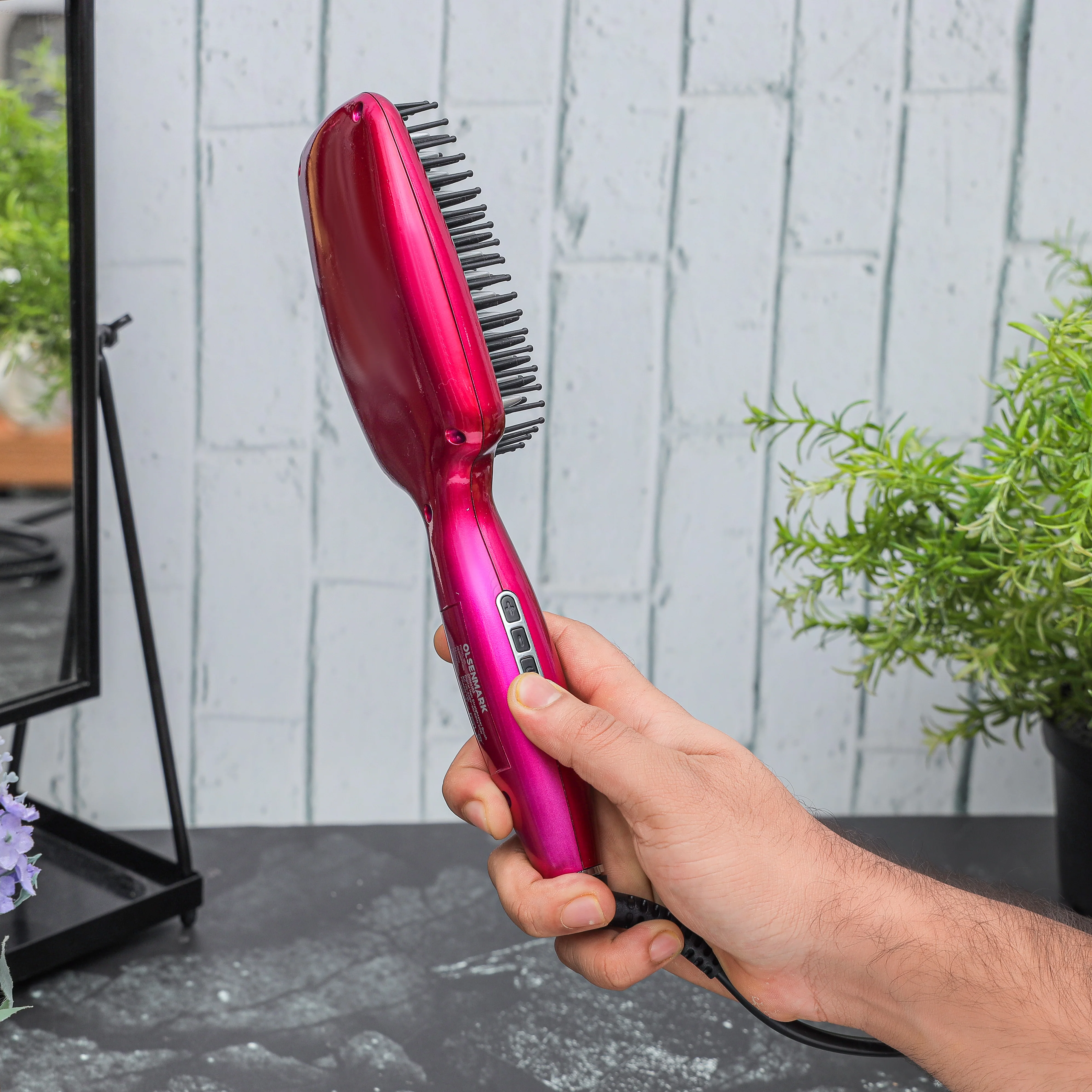 Olsenmark OMH4103 Digital Hair Straightener Brush 50W| ceramic coating comb & PTC heating element| digital display, 6-level temp control 130-230°C and auto-off| - Image 3