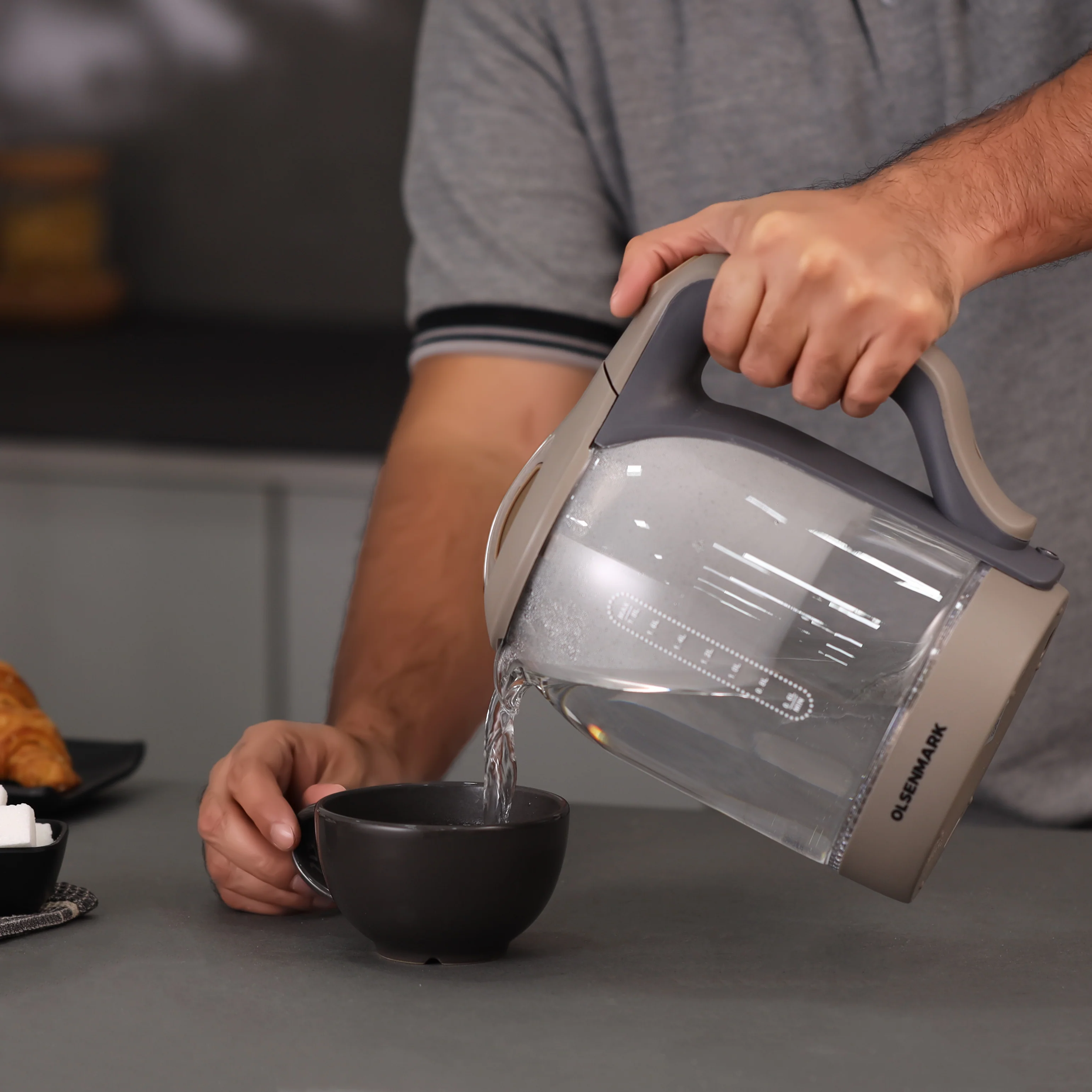 Olsenmark OMK2394 Electric Glass Kettle with 1.8L| 1500W power with durable glass body & 360° cordless base| detachable power base and automatic boil dry safety cut-off| - Image 5