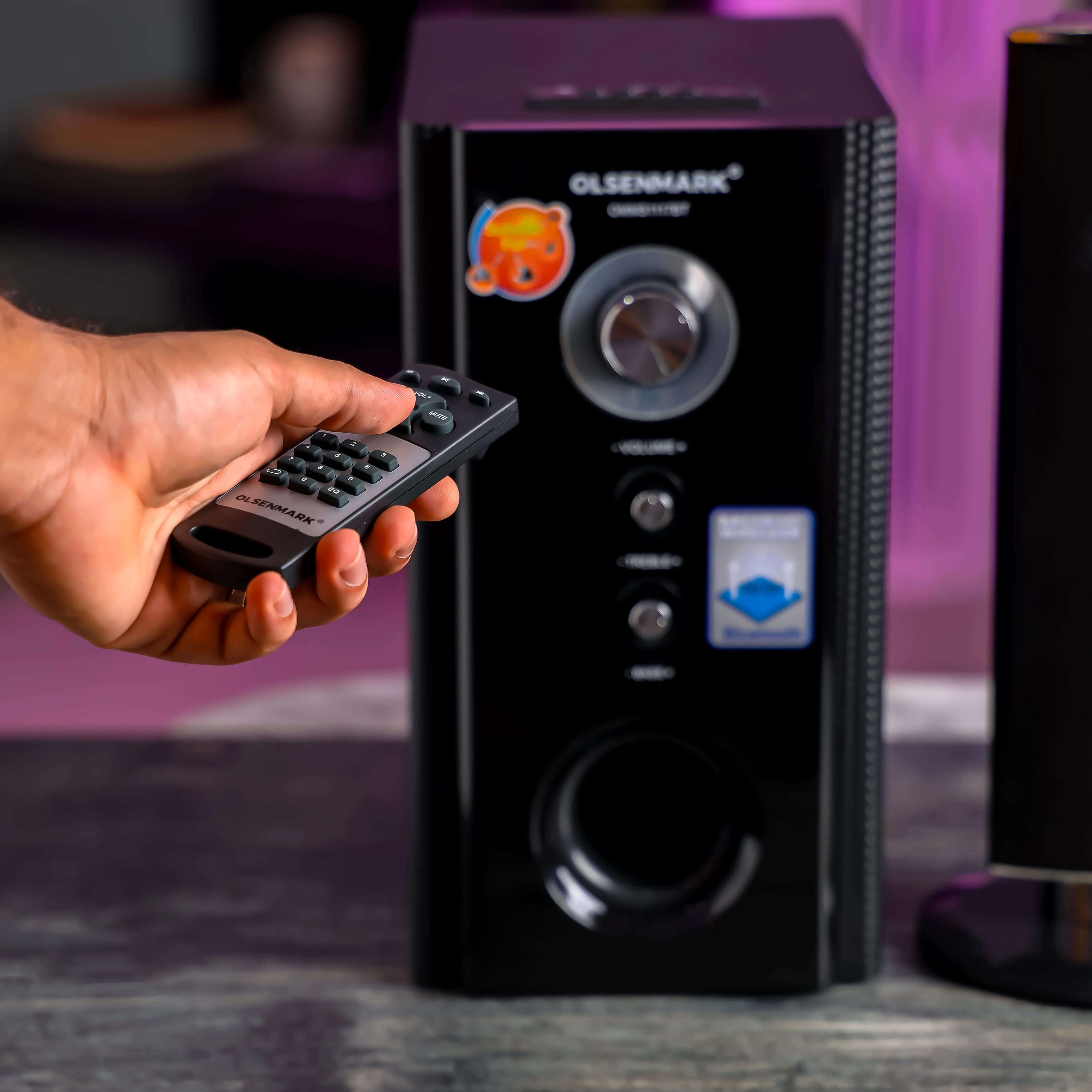 Olsenmark OMMS1117BT 2.1 Home Theater System | 10000W PMPO with Bluetooth connectivity & USB input| FM radio, thunder bass, remote control & powerful sound output| - Image 5