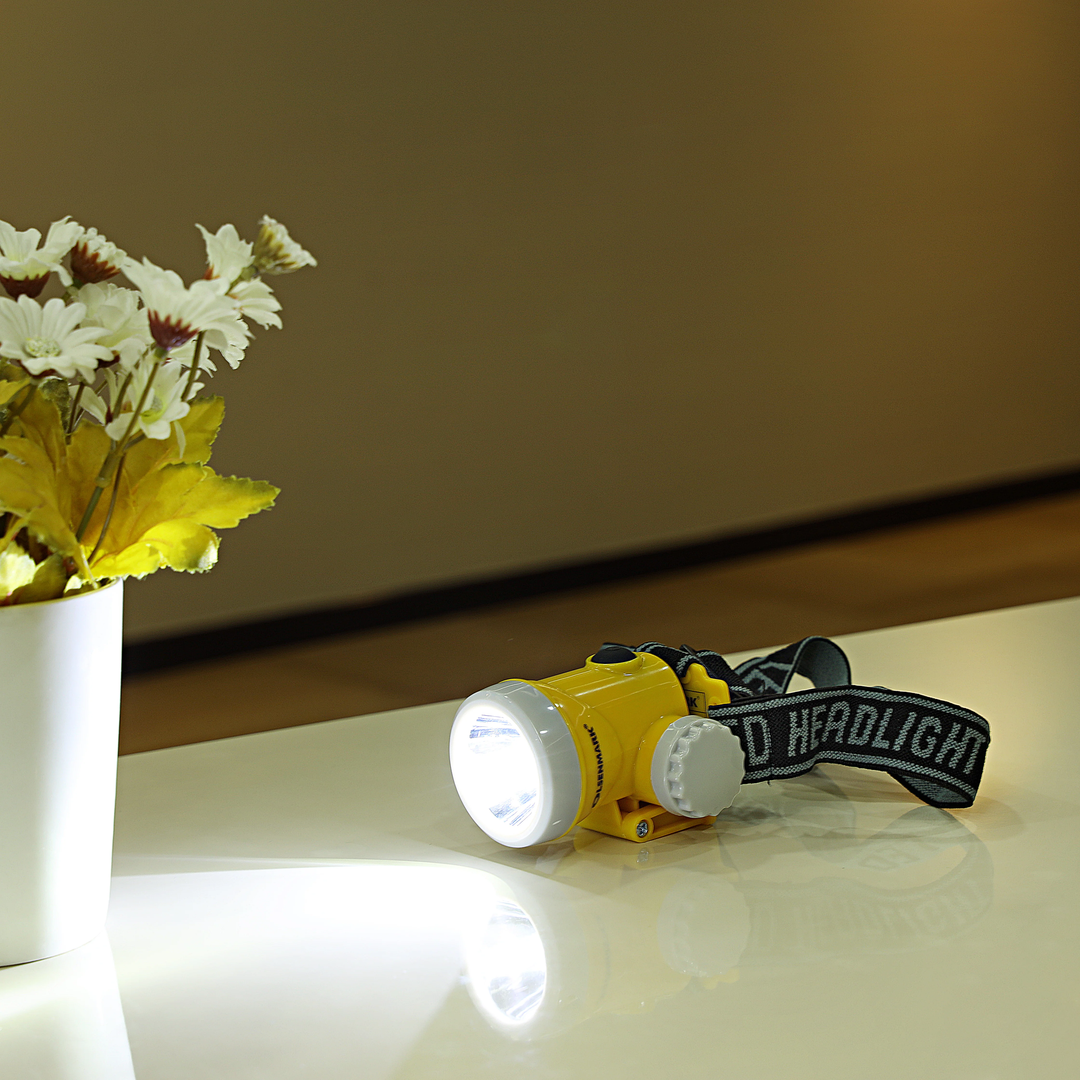 Olsenmark OMSL2720 rechargeable 3W LED headlight | bright, hands-free illumination with USB charging| a 1500mAh battery, and adjustable comfort for outdoor work| - Image 4