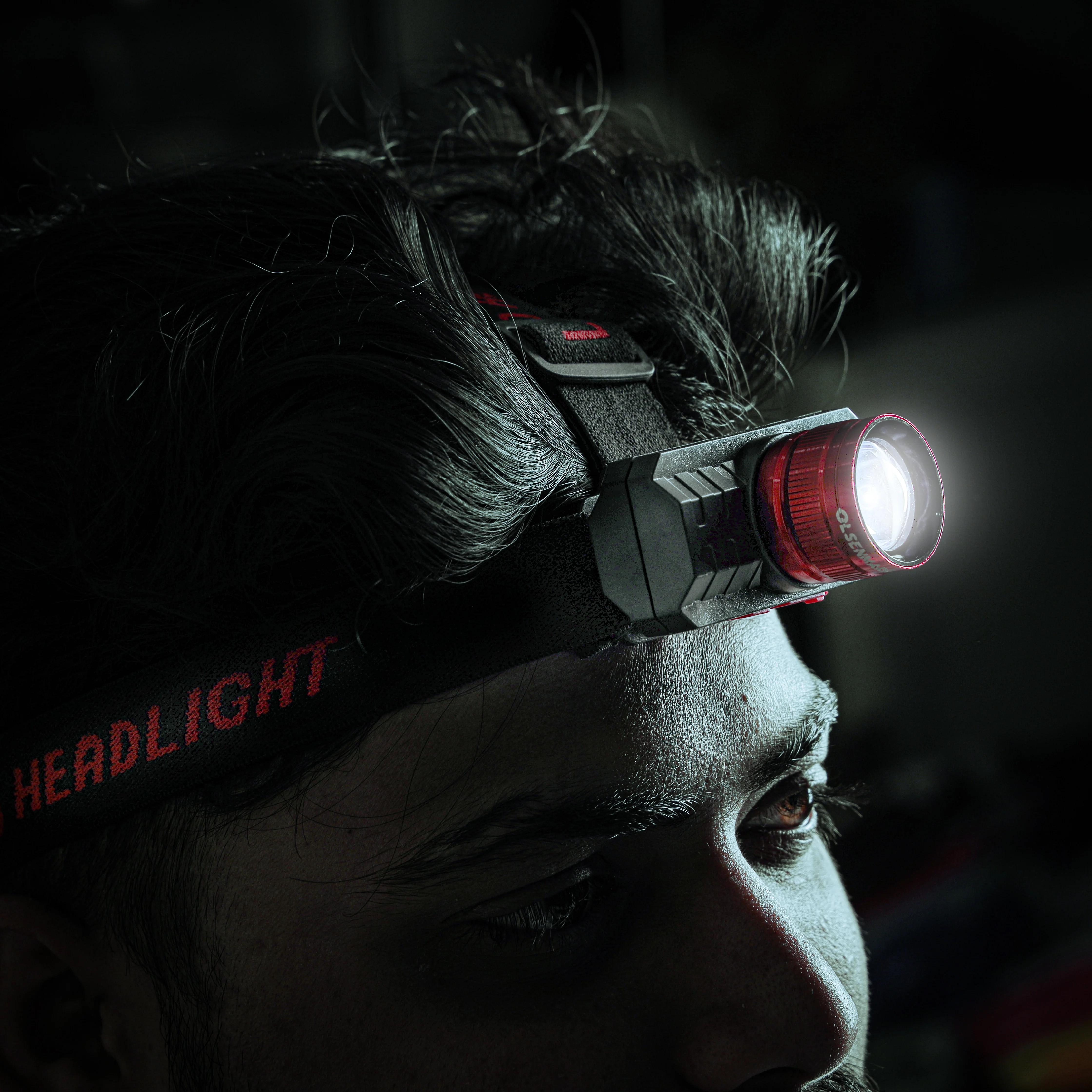 Olsenmark OMSL2795 LED Adjustable Headlamp | 5W bright LED with 1200mAh rechargeable battery & USB charging| adjustable headband, and reliable lighting performance| - Image 4