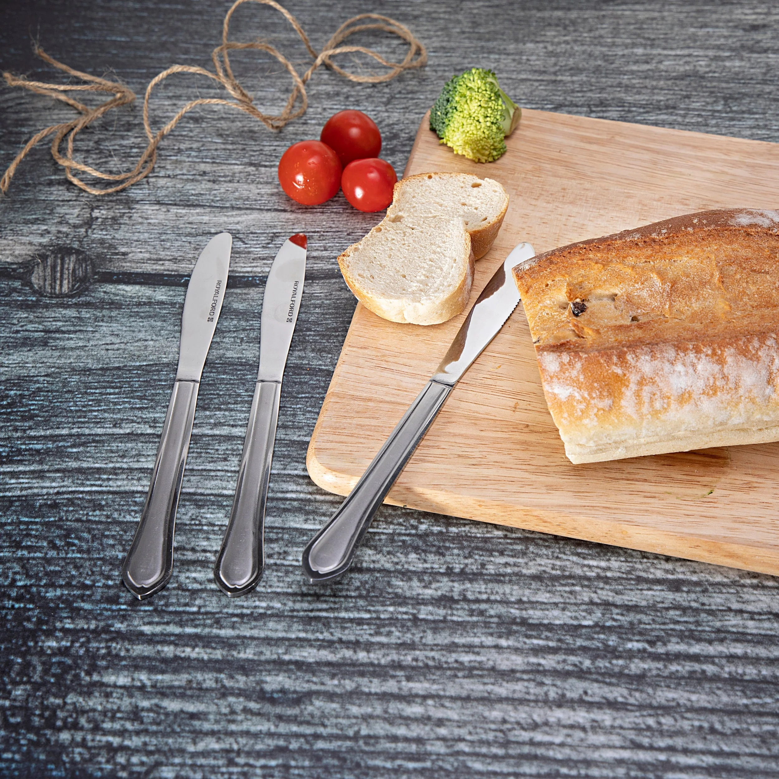 Royalford RF3000 Dinner Knife Stainless Steel| Durable Knife with ergonomic grip & rust-resistant finish| sharp edge for cutting, for daily dining & table settings| - Image 2